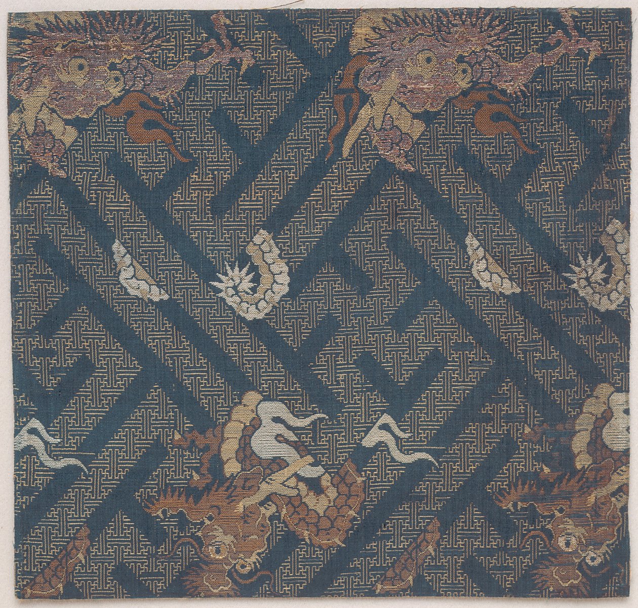 Arredi del tempio buddista, copertura per un sutra, frammento da Japanese School