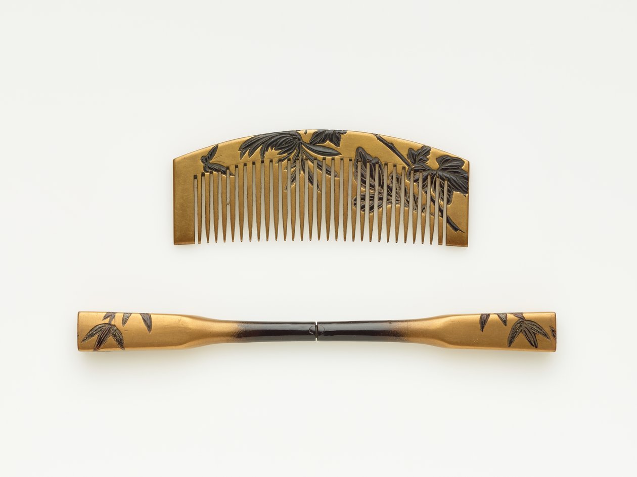 Pettine e fermaglio per capelli, fine 19°-inizio 20° secolo da Japanese School
