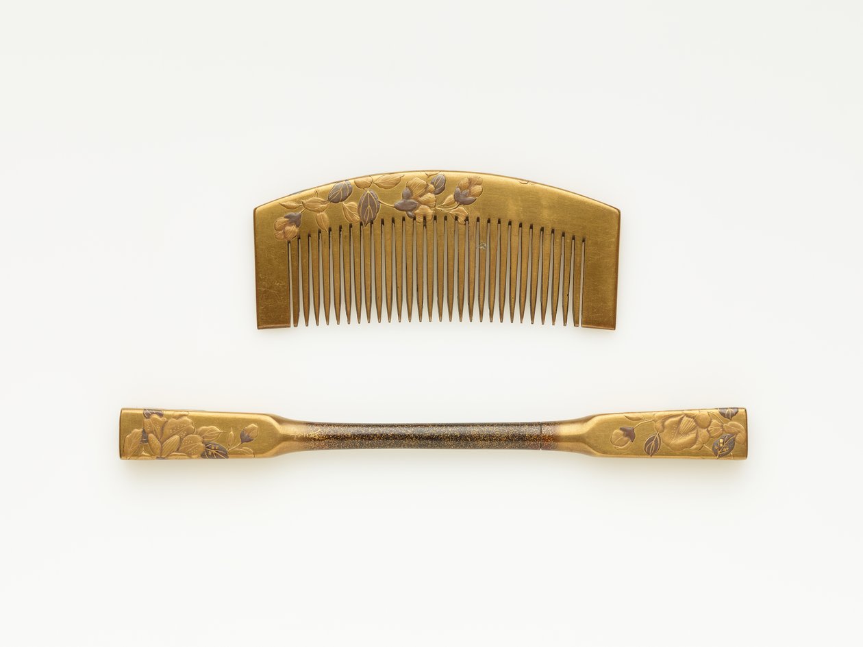 Pettine e fermaglio per capelli, fine XIX-inizio XX secolo da Japanese School