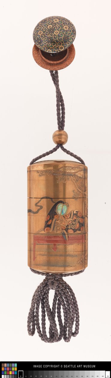Inro decorato con una dama di corte, ojime e netsuke da Japanese School