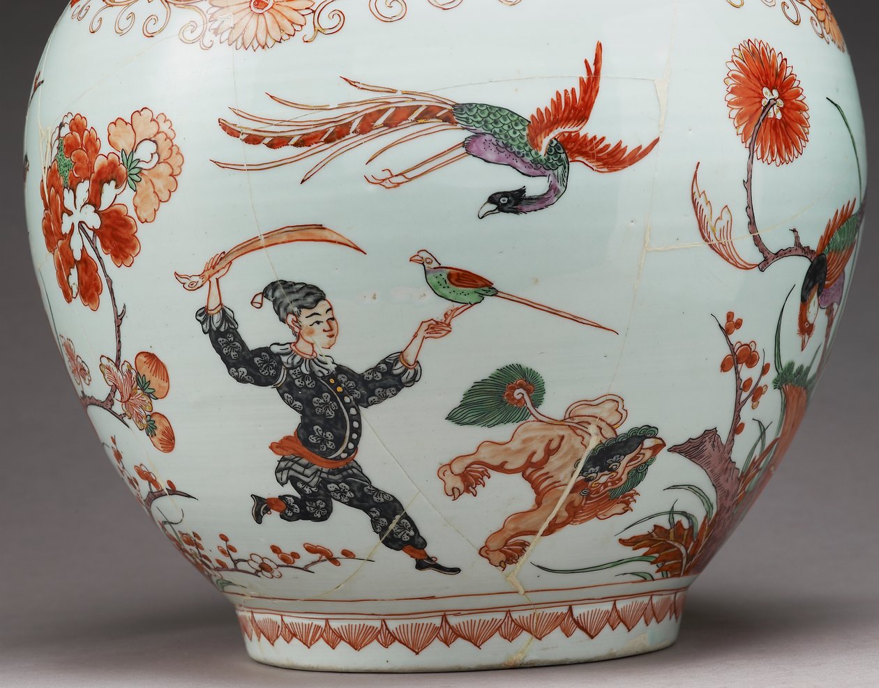Grande vaso a bottiglia, decorato in Olanda nello stile Imari, Ko-Imari, fine XVII secolo (dettaglio) da Japanese School
