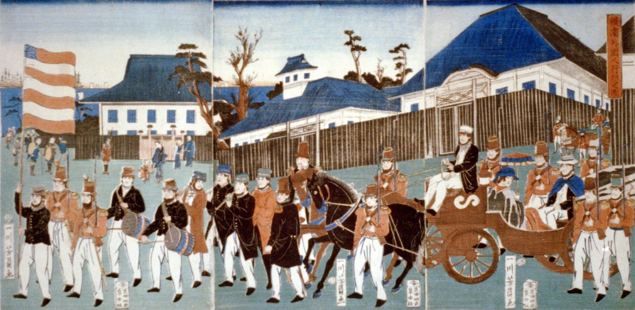 Trittico che mostra una parata di stranieri a Yokohama, in una carrozza aperta trainata da cavalli e guidata da un uomo che porta la bandiera a stelle e strisce, e una banda militare (1861) da Japanese School