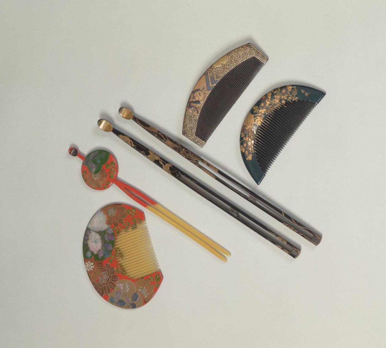 Due set di forcine e pettini, XVIII o XIX secolo, periodo Edo da Japanese School