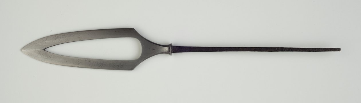 Yanone (punta di freccia) di tipo piatto (hirane) con design traforato da Japanese School