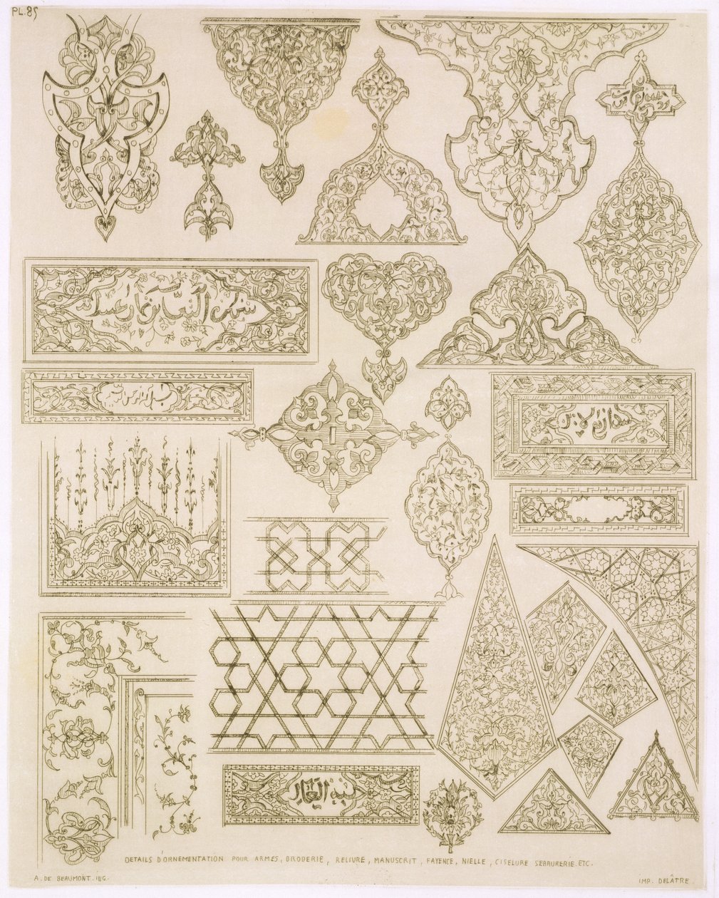 Dettagli di ornamentazione per armi, bordi, manoscritti ecc., da 