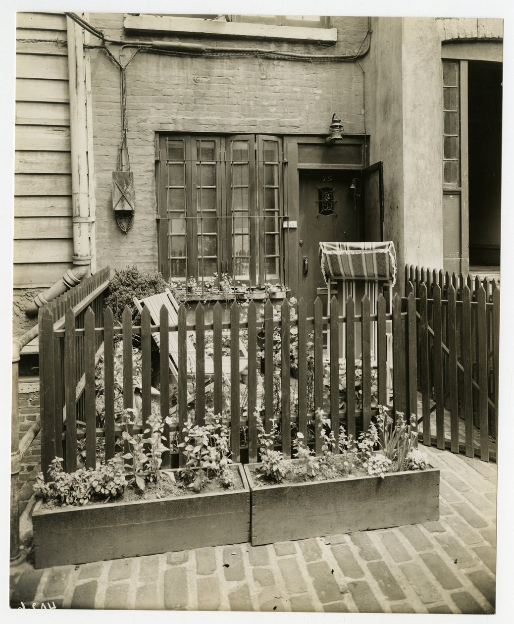 75 Bedford St "la casa più stretta", Greenwich Village, New York, USA da Jessie Tarbox Beals