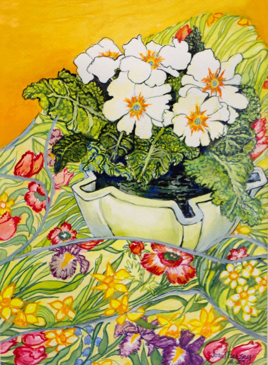 Primula pallida in un vaso con tessuto a fiori primaverili, 2000 da Joan Thewsey