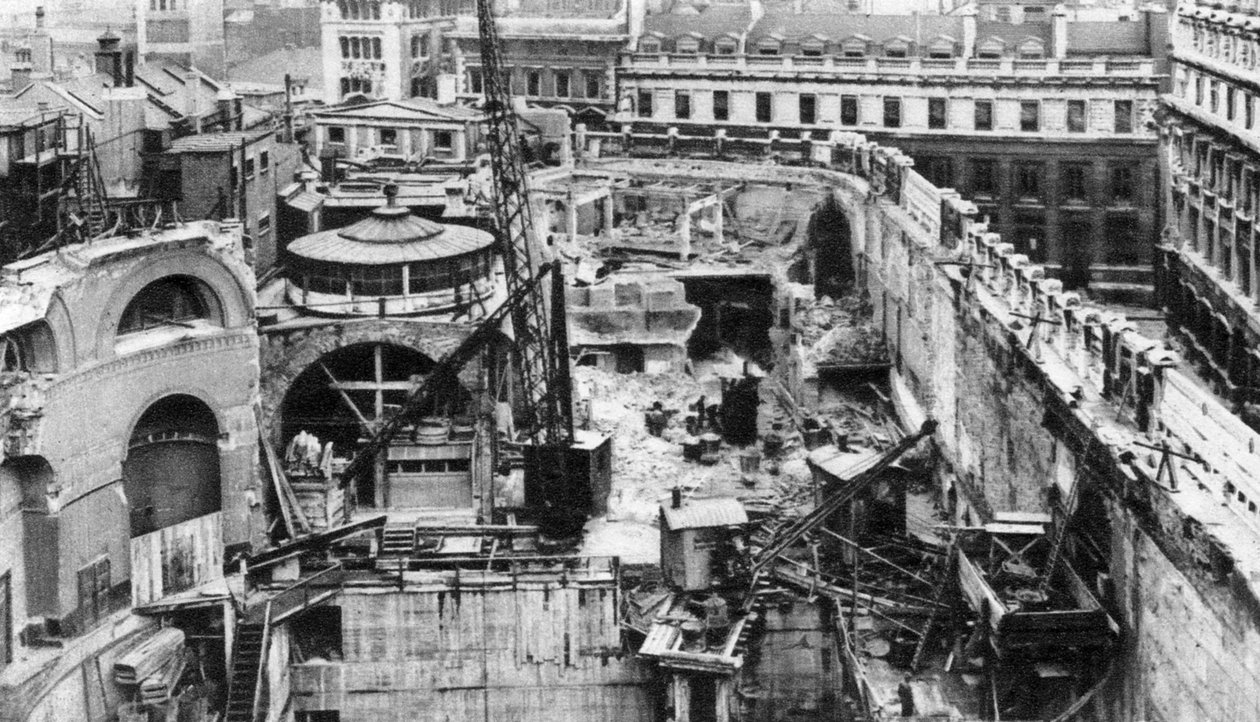 Banca, vista dal tetto della Royal Exchange, Londra, 1926-1927 da Joel