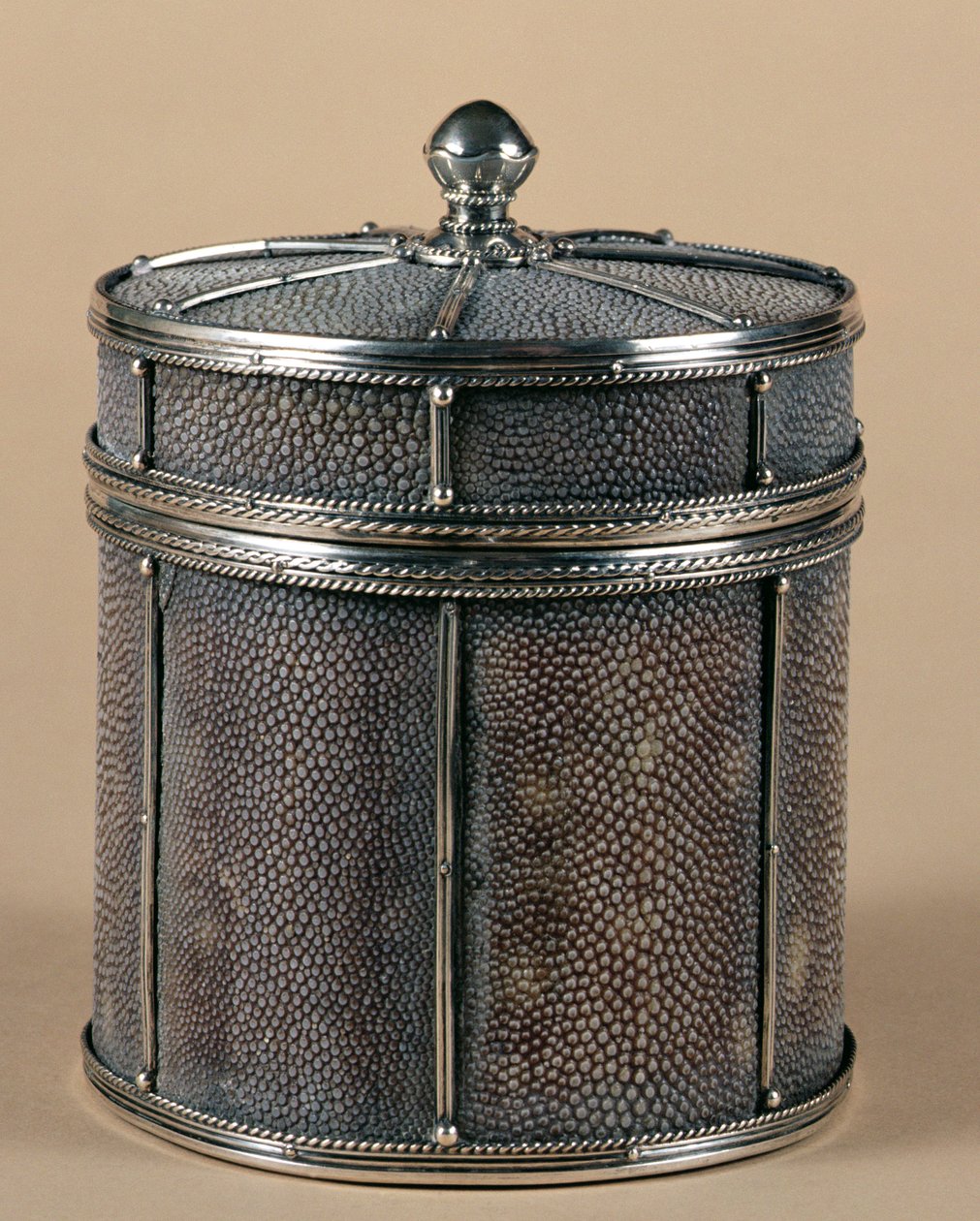 Scatola di sigarette con lati in shagreen, 1928 da John Paul Cooper