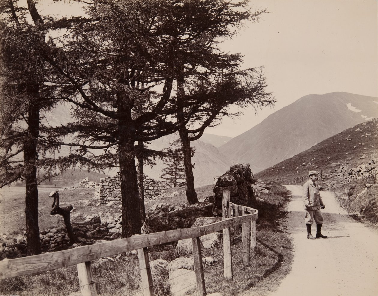 Clova - Case Rovine, 1895 da John Edward Alyosius Steggall