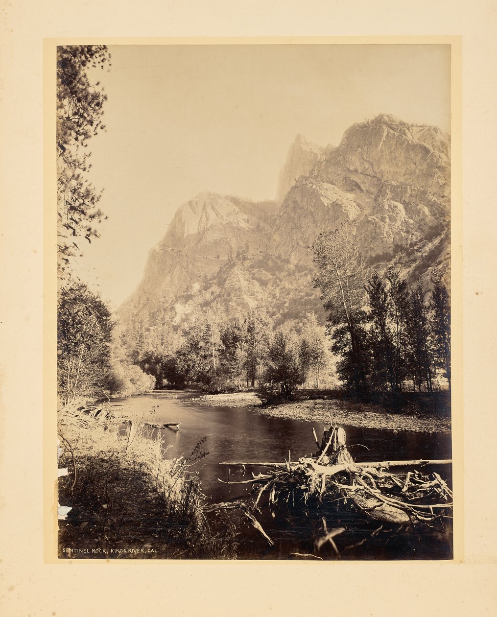 Sentinel Rock, Kings River, California da John K. Hillers