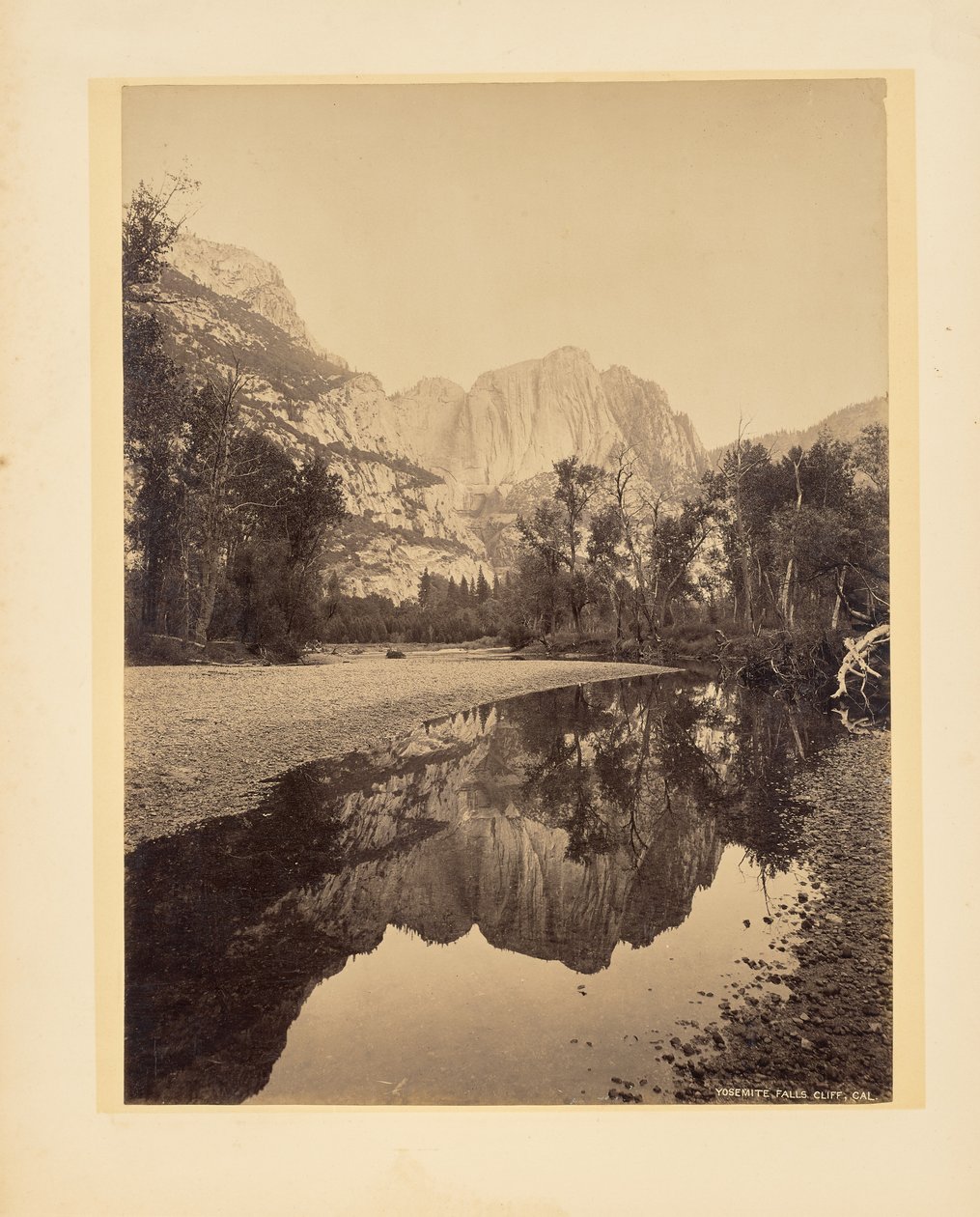 Cascate di Yosemite, Cliff, California da John K. Hillers