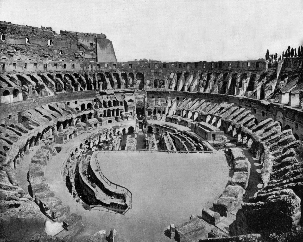 Il Colosseo a Roma (aperto nell