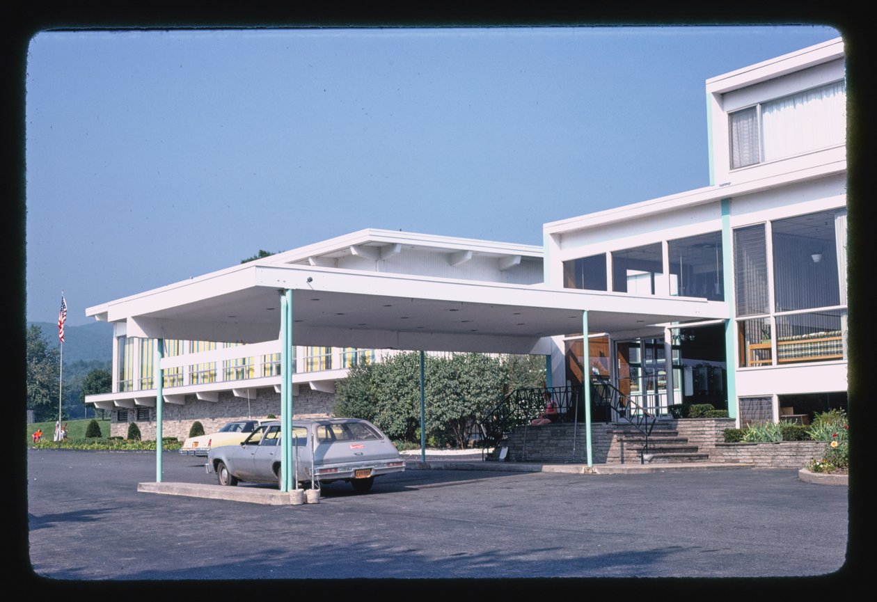 Homowack Hotel and Lodge, Spring Glen, New York, USA da John Margolies