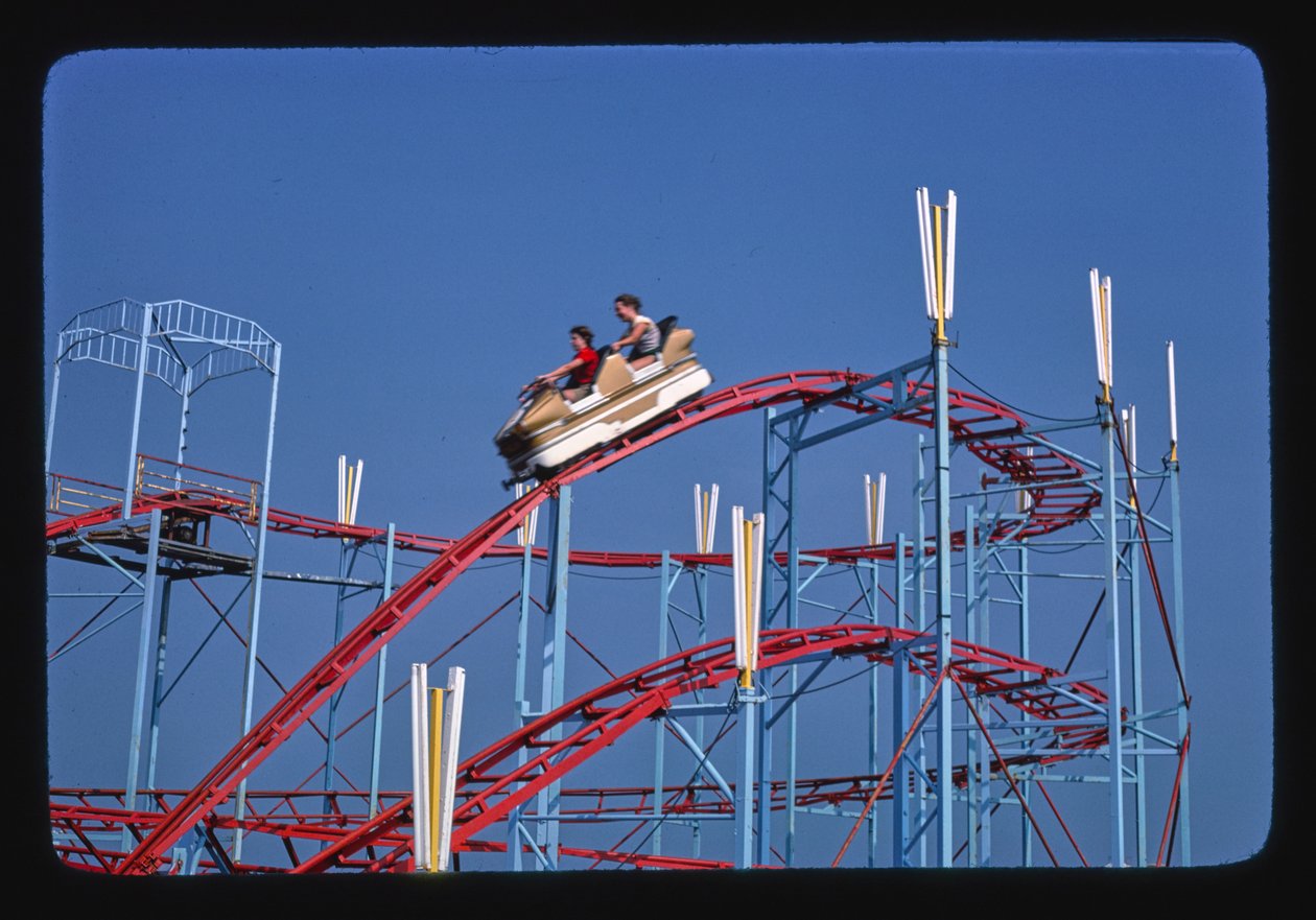 Auto delle montagne russe, Atlantic City, New Jersey, USA da John Margolies