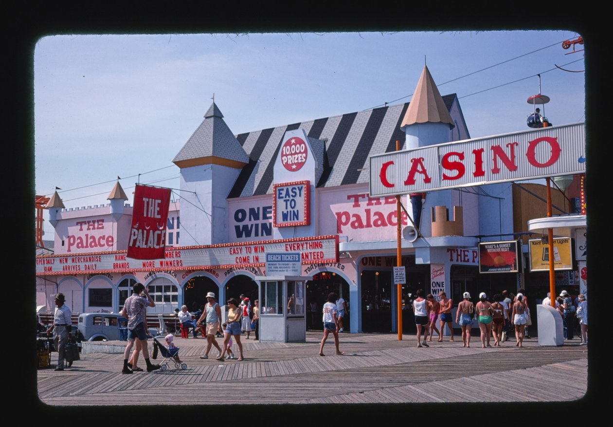 Il Palazzo, Seaside Heights, New Jersey, USA da John Margolies