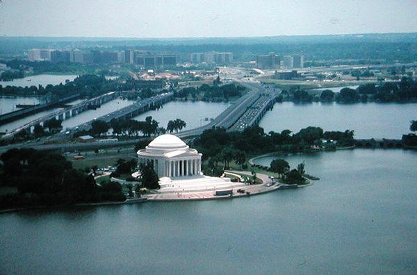 Memoriale di Jefferson, costruito 1938-43 da John Russell Pope
