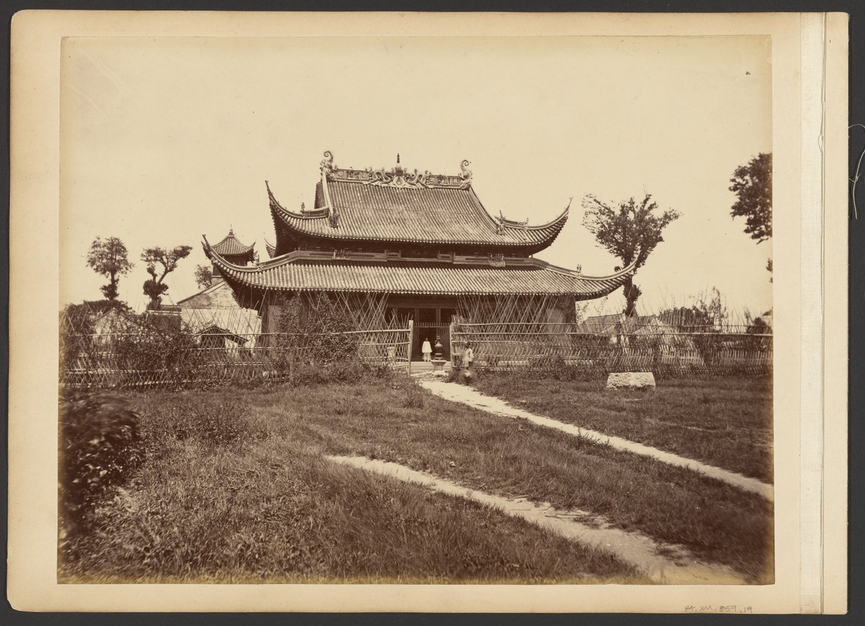 [Tempio recintato] da John Thomson