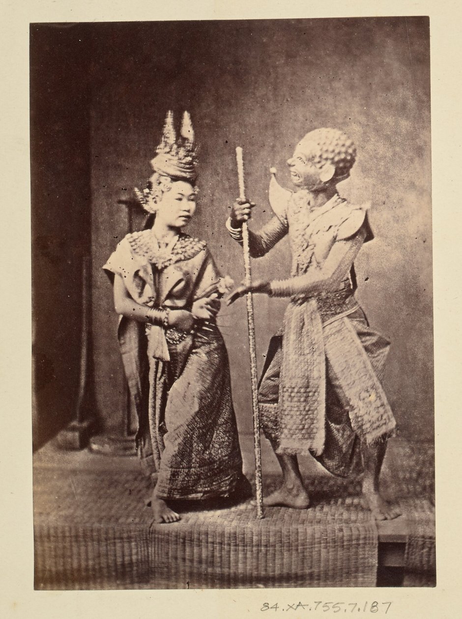 [esecutori di Khon] da John Thomson