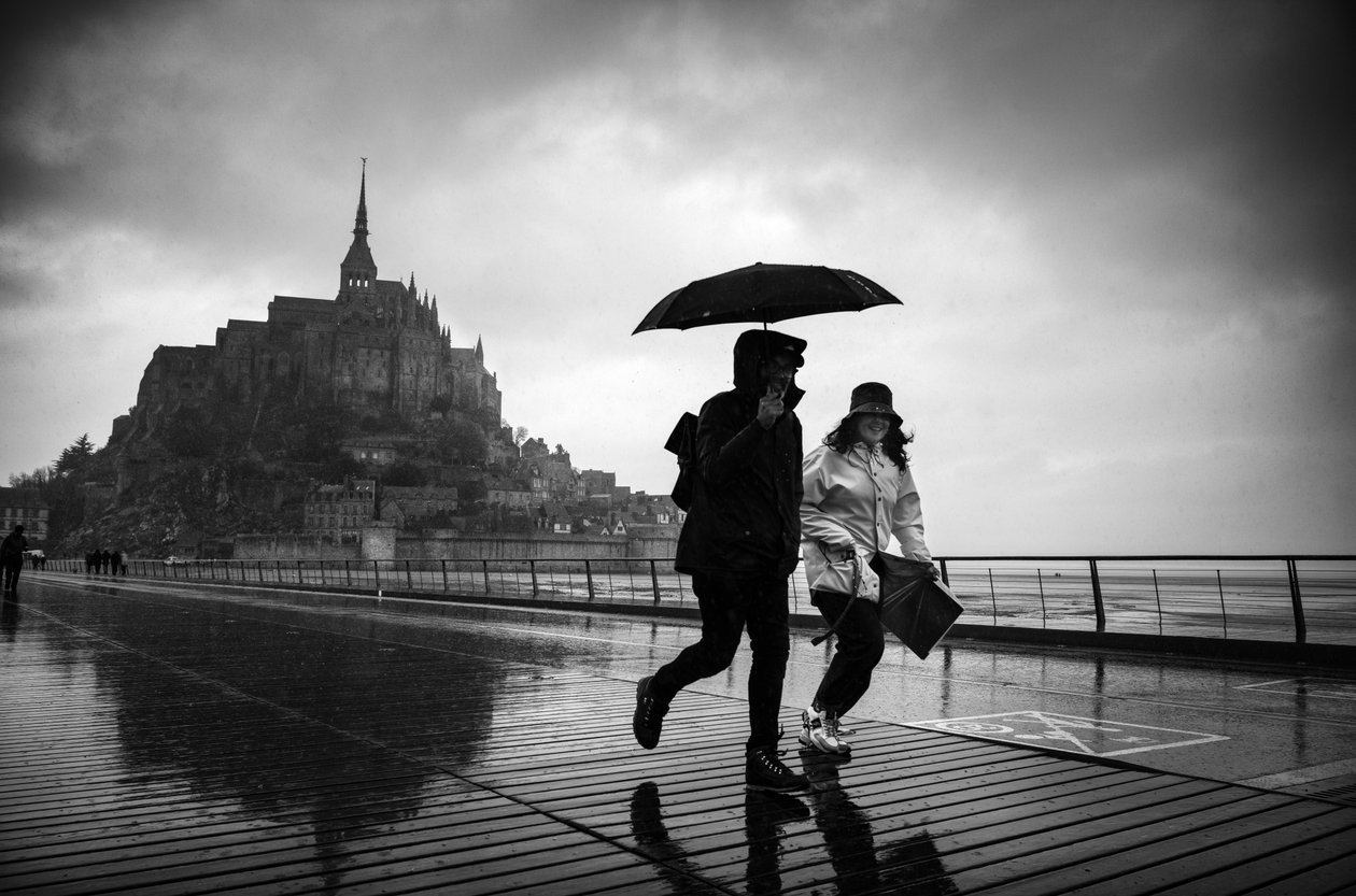 In viaggio verso Mont St Michel, 2022 (foto) da Jon Nicholson