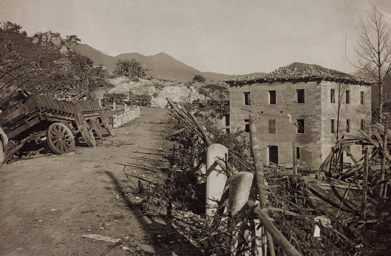 Album "Meine weltkriegs - Erinnerungen South-West Front (Carinzia, Italia, Trentino-Alto Adige) 31/03/1915-12/11/1918 - Josef Zohles Wien": macerie a Tolmezzo da Josef Zohles