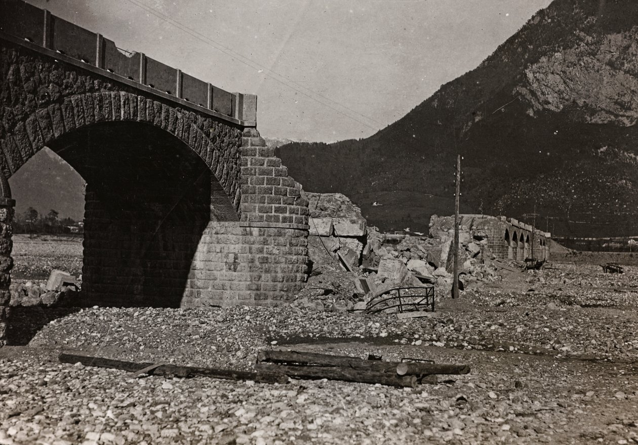 Album "Meine weltkriegs - Erinnerungen South-West Front (Carinzia, Italia, Trentino-Alto Adige) 31/03/1915-12/11/1918 - Josef Zohles Wien": ponte a Tolmezzo da Josef Zohles