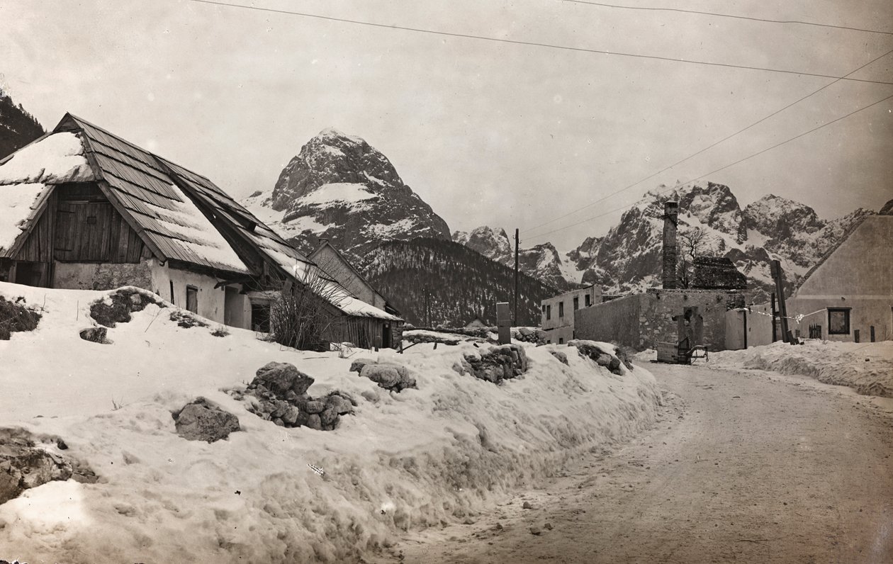 Album "Meine weltkriegs - Erinnerungen Front Sud-Ovest (Carinzia, Italia, Trentino-Alto Adige) 31/03/1915-12/11/1918 - Josef Zohles Wien": vista di Cave del Predil da Josef Zohles