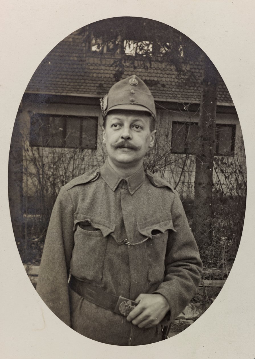 Album "Meine weltkriegs - Erinnerungen South-West Front (Carinzia, Italia, Trentino-Alto Adige) 31/03/1915-12/11/1918 - Josef Zohles Wien": ritratto di soldato (foto b/n) da Josef Zohles