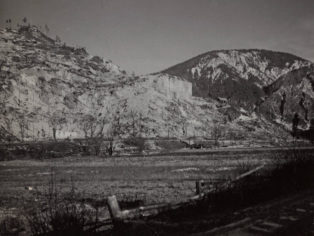 Album "Meine weltkriegs - Erinnerungen South-West Front (Carinzia, Italia, Trentino-Alto Adige) 31/03/1915-12/11/1918 - Josef Zohles Wien": Fort Hensel (foto b/n) da Josef Zohles