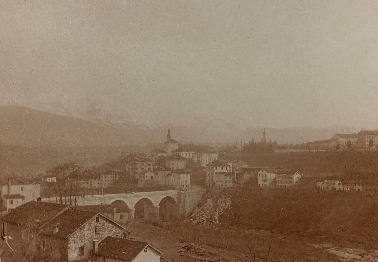 Album "Meine weltkriegs - Erinnerungen South-West Front (Carinzia, Italia, Alto Adige) 31/03/1915-12/11/1918 - Josef Zohles Wien": vista di Tonia da Josef Zohles