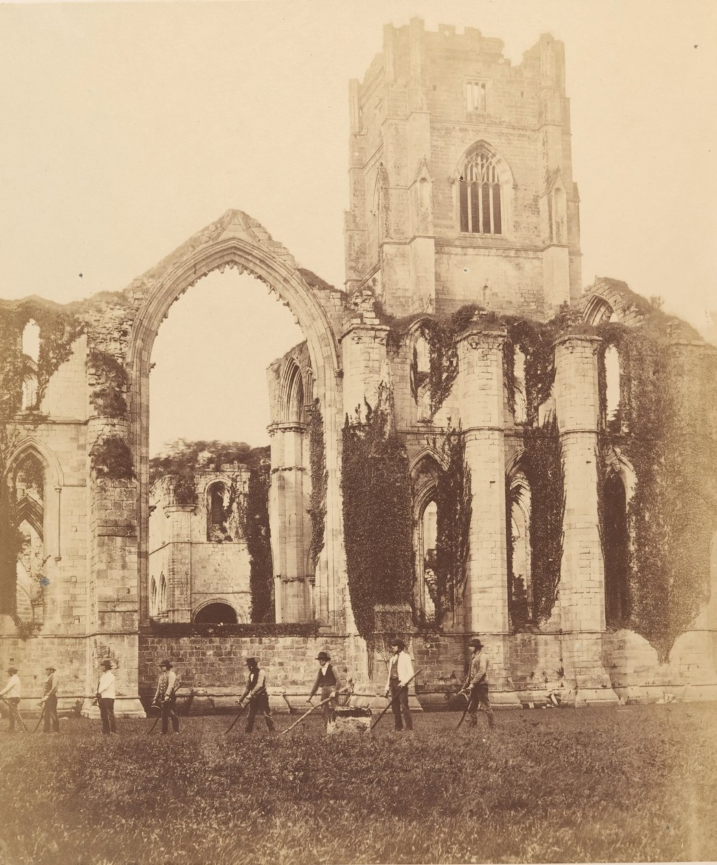 Abbazia di Fountains. Finestra orientale e torre da Joseph Cundall