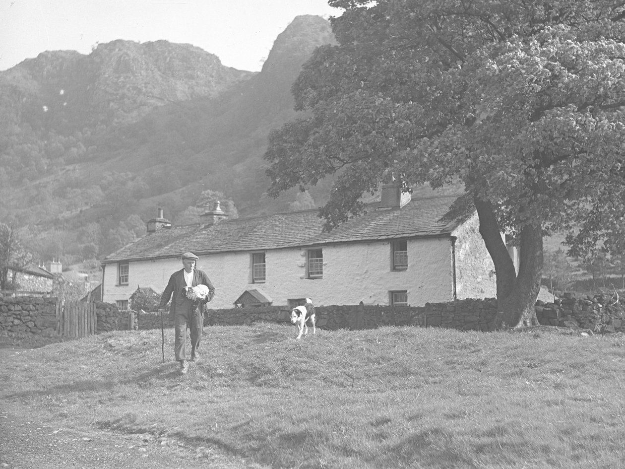 Contadino con agnello sotto braccio e cane al seguito da Joseph Hardman