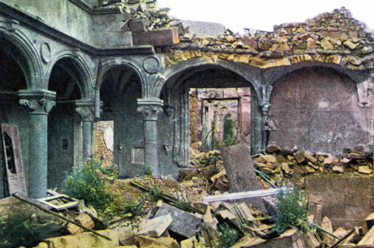 La Princerie gravemente danneggiata, Verdun, settembre 1916 da Jules Gervais Courtellemont