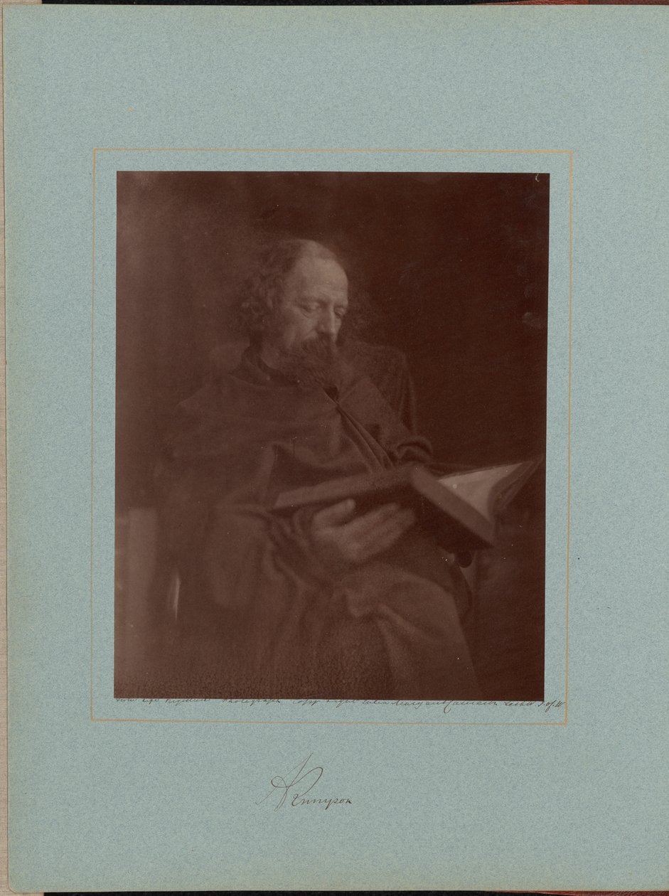 A. Tennyson da Julia Margaret Cameron
