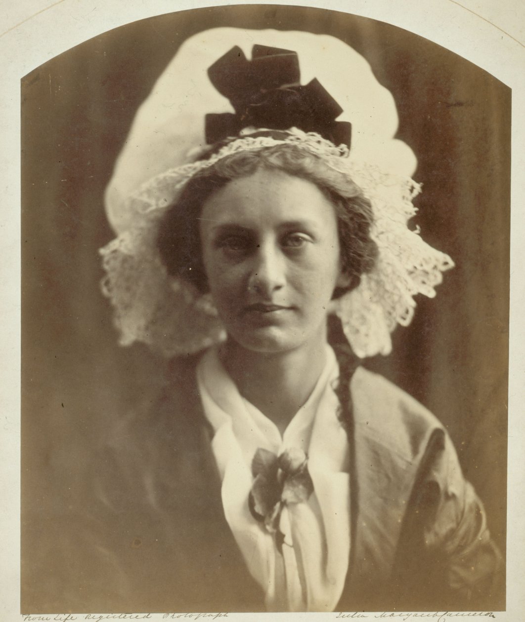 "La nonna adottiva" May Prinsep da Julia Margaret Cameron