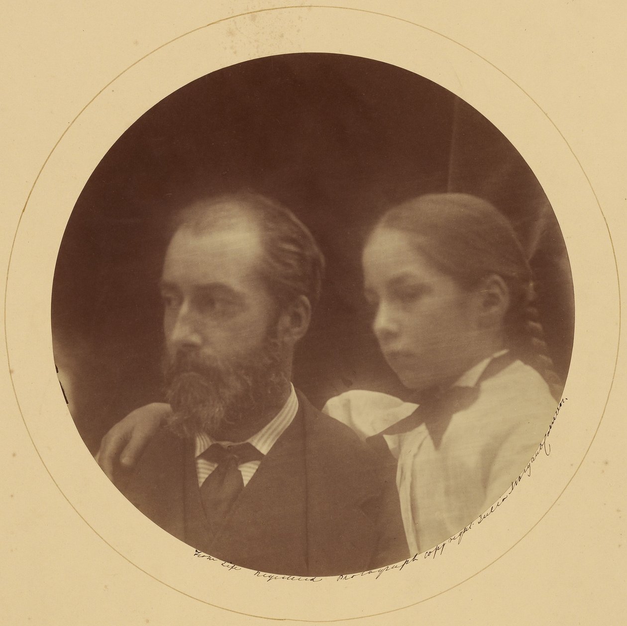 Charles Loyd Norman e sua figlia Margaret da Julia Margaret Cameron