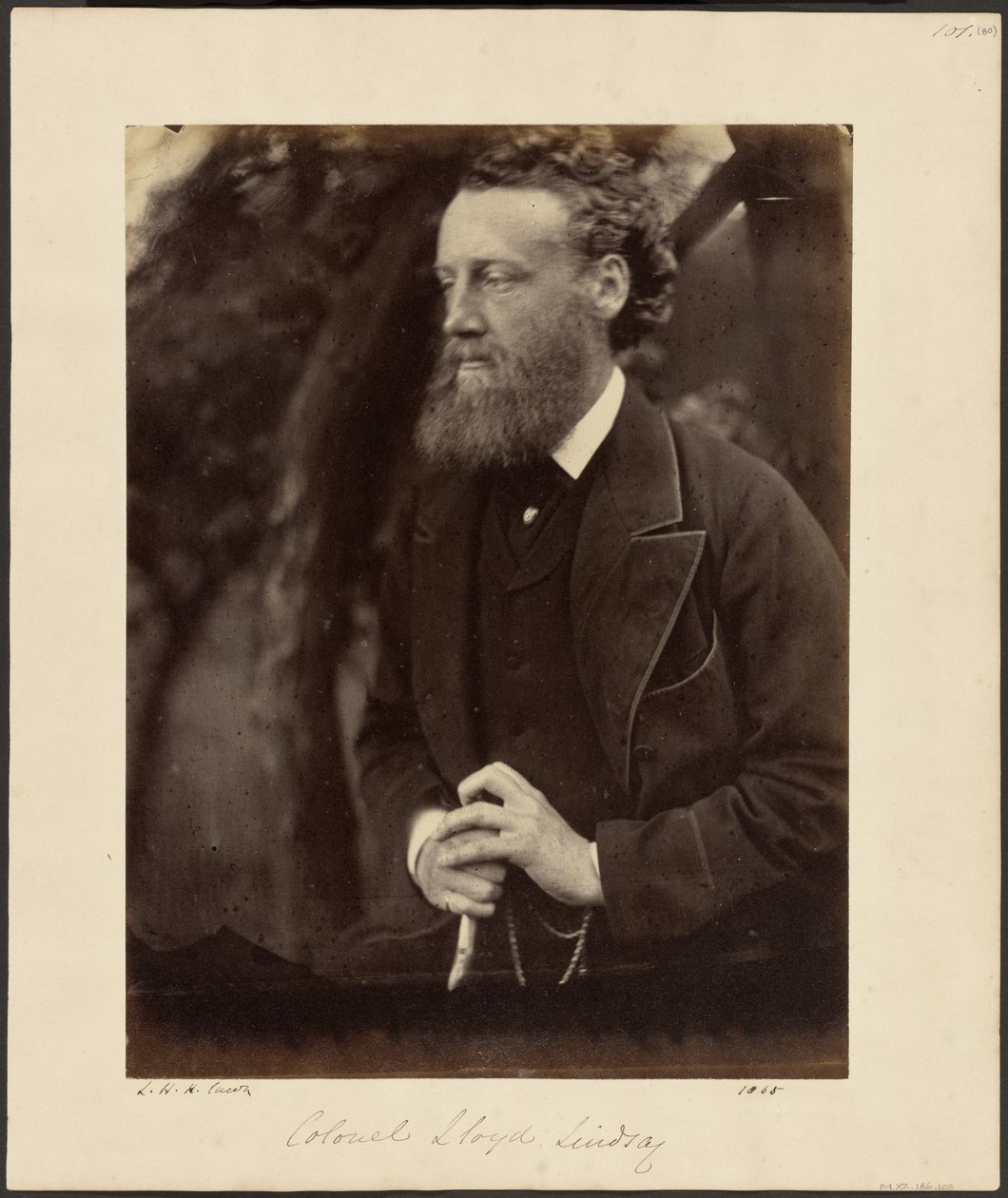 Colonnello Lloyd Lindsay da Julia Margaret Cameron