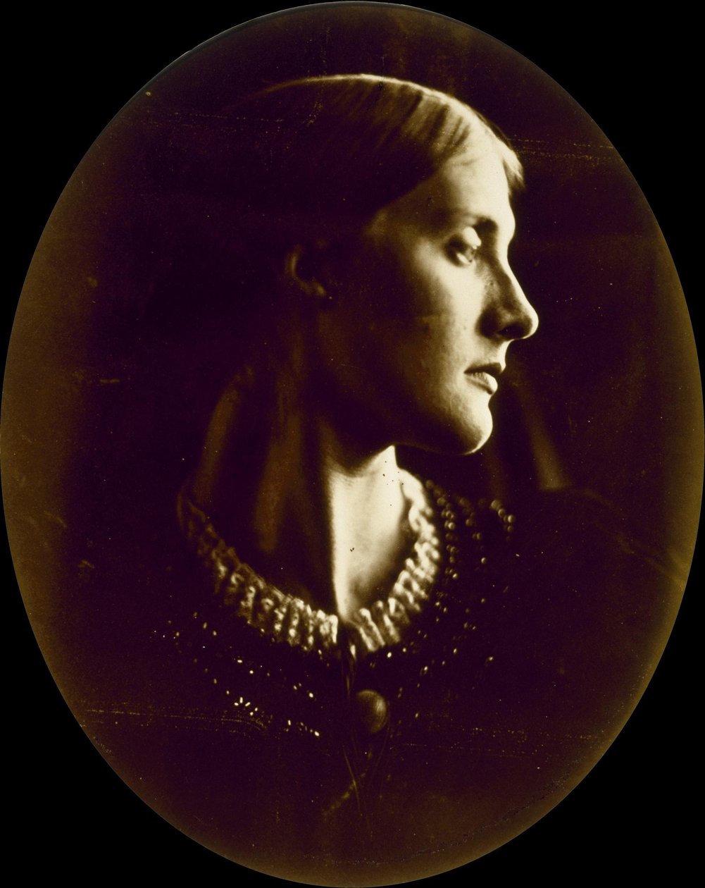 La signora Herbert Duckworth (1846-1895), nata Julia Prinsep Jackson, poi signora Julia Stephen, madre di Virginia Woolf da Julia Margaret Cameron