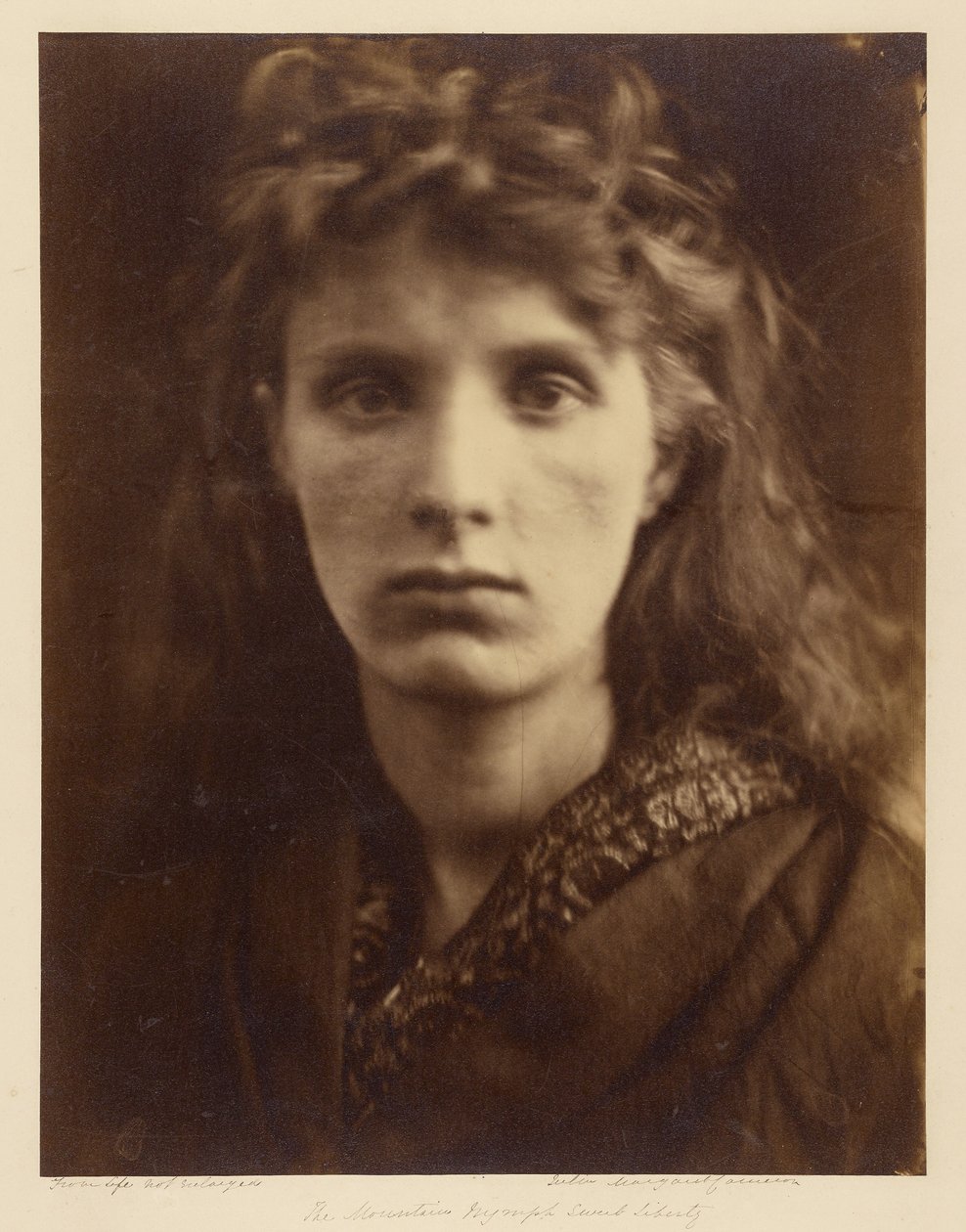La ninfa montana Dolce Libertà da Julia Margaret Cameron