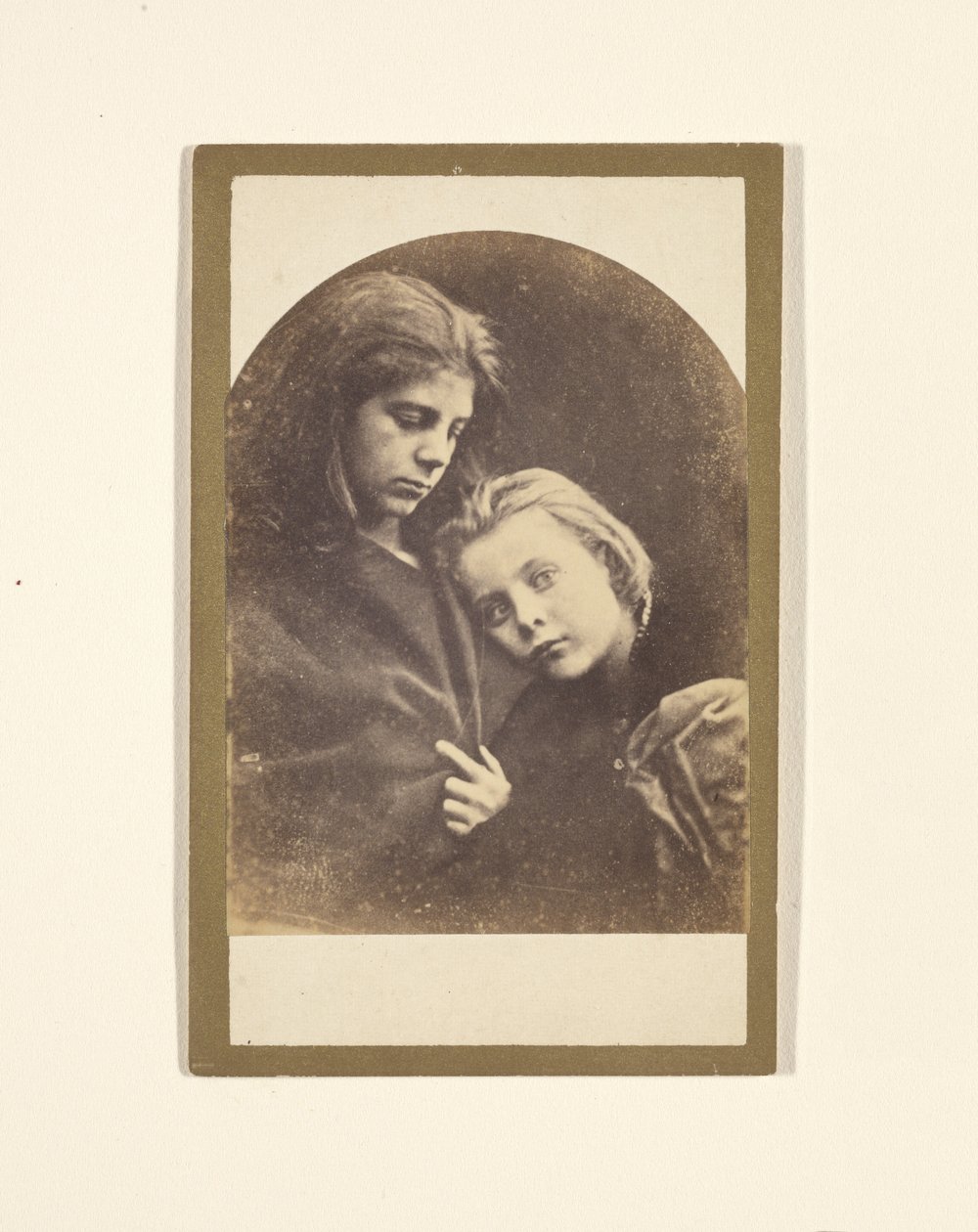 [Due bambini] da Julia Margaret Cameron