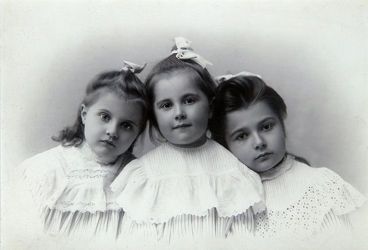 Ritratto di bambini, Baku, Azerbaigian, 1909 da Julian Stanislavovich Zelinsky