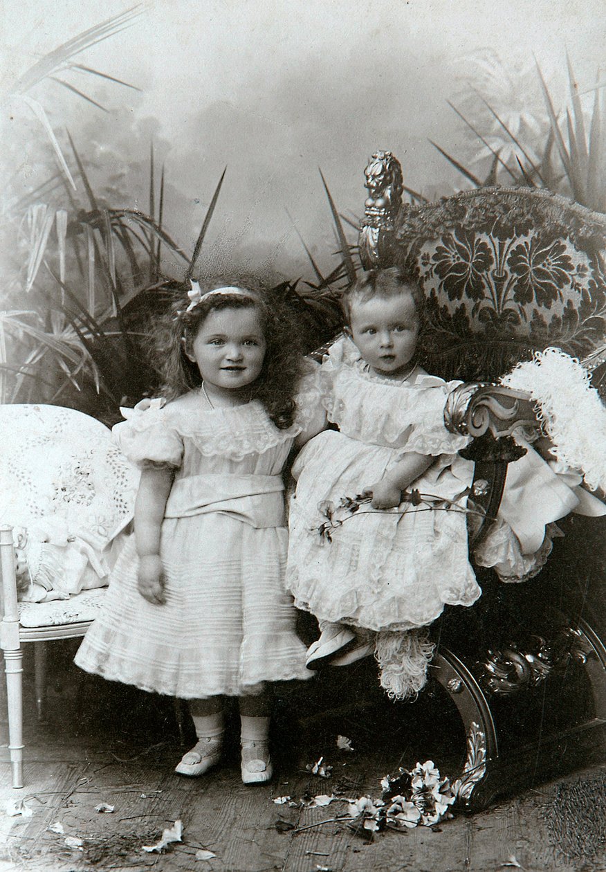 Granduchesse Olga Nikolaevna e Tatiana Nikolaievna di Russia da K. von Hahn