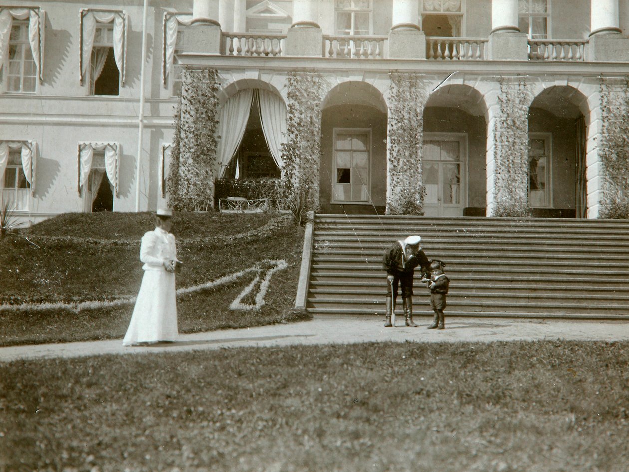 Zarina Alexandra Fyodorovna con lo Zarevic Alexei di Russia, c1907-c1910 da K. von Hahn
