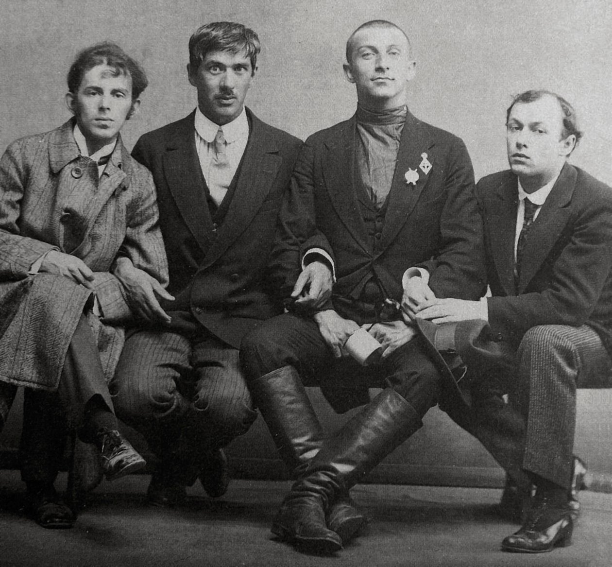 Osip Mandelstam, Korney Chukovsky, Benedikt Livshits e Yury Annenkov, 1914 da Karl Karlovich Bulla