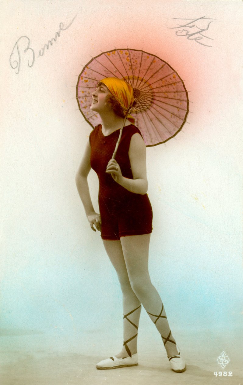 Donne in costume da bagno, c. primi 1900 (cartolina) da Alec Hunter