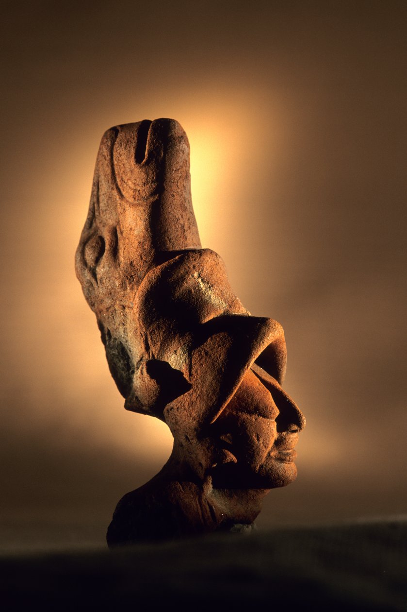 Artefatto, Cancuen, Guatemala, Arthur Demarest, Tomas Barrientos, Maya, palazzo, Classico, 2004 da Kenneth Garrett