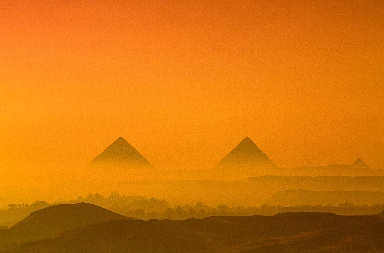 Egitto; Antico Regno; Piana di Giza; Piramidi di Giza; Khufu; Khafre; Menkaure da Kenneth Garrett