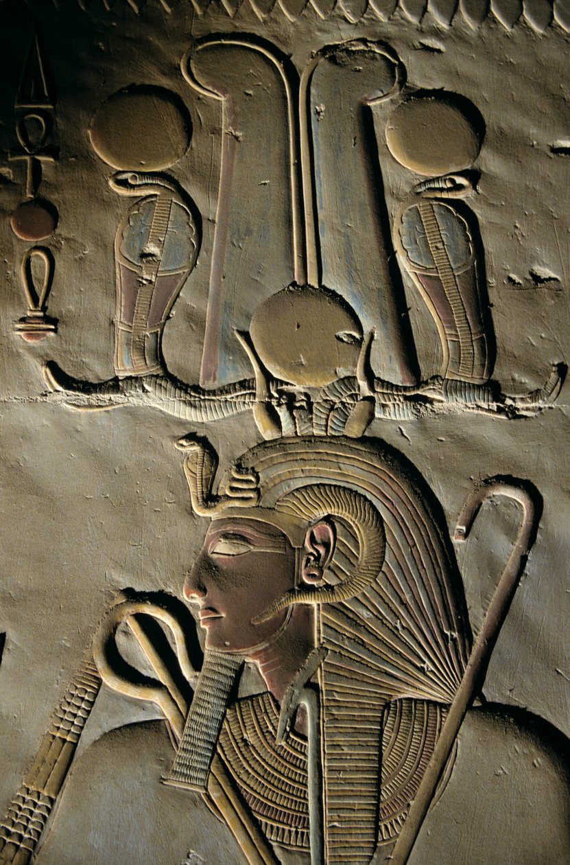 Rilievo dal Tempio di Seti I ad Abido, Egitto, Abido; incisione; figura; Seti; dio; corona da Kenneth Garrett