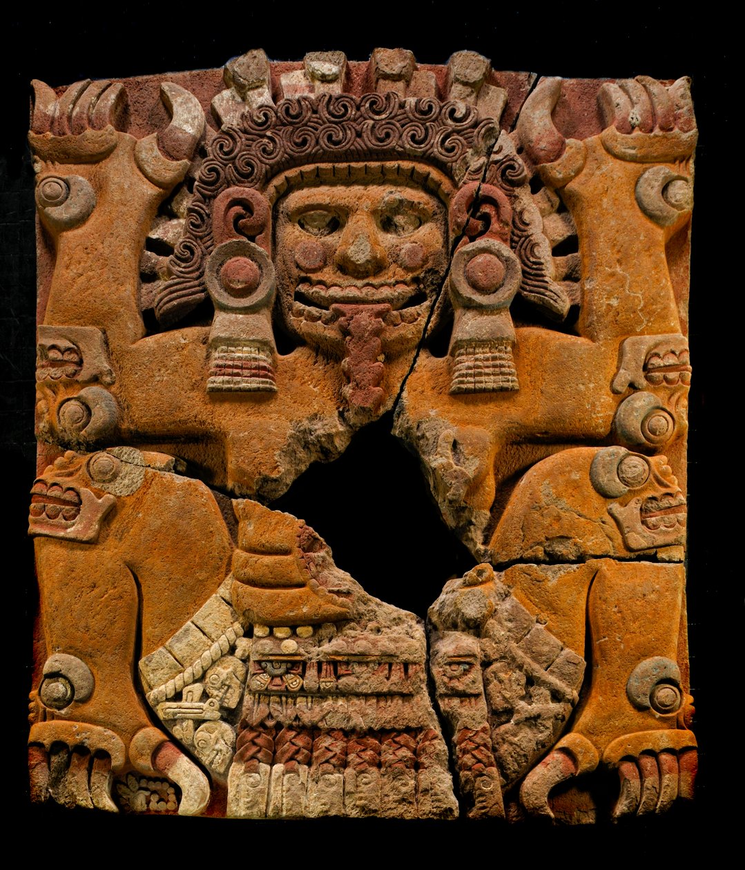 mm7677, Grandi Aztechi, Pietra di Tlaltechutli spostata al museo, Templo Mayor, Città del Messico, Messico, 2010 (foto) da Kenneth Garrett
