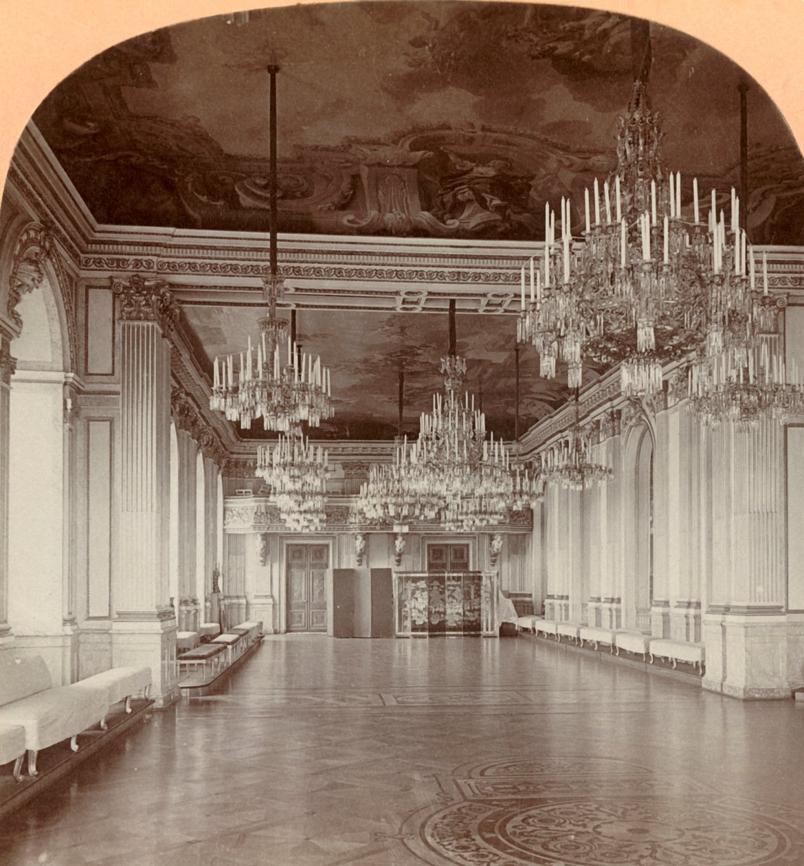 La sala da ballo, Palazzo Reale, Stoccolma, Svezia da Keystone View Company